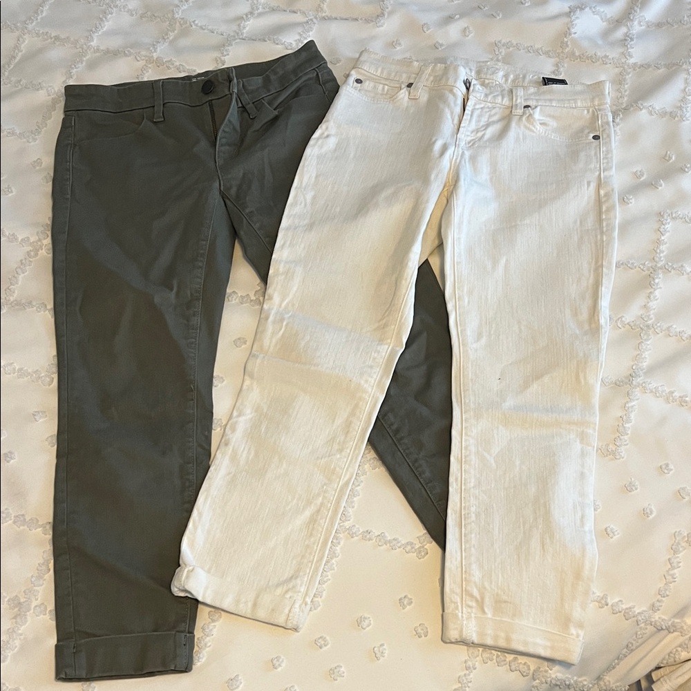 7 For All Mankind Women's Cropped Jeans - White and Olive